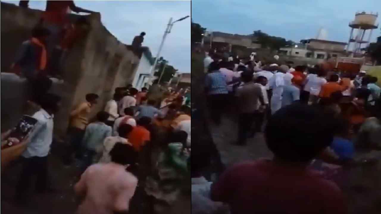 VIDEO | तू आमच्या गटात का येत नाहीस? ग्रामपंचायतीच्या महिला सदस्याच्या घरावर टोळक्याने हल्ला