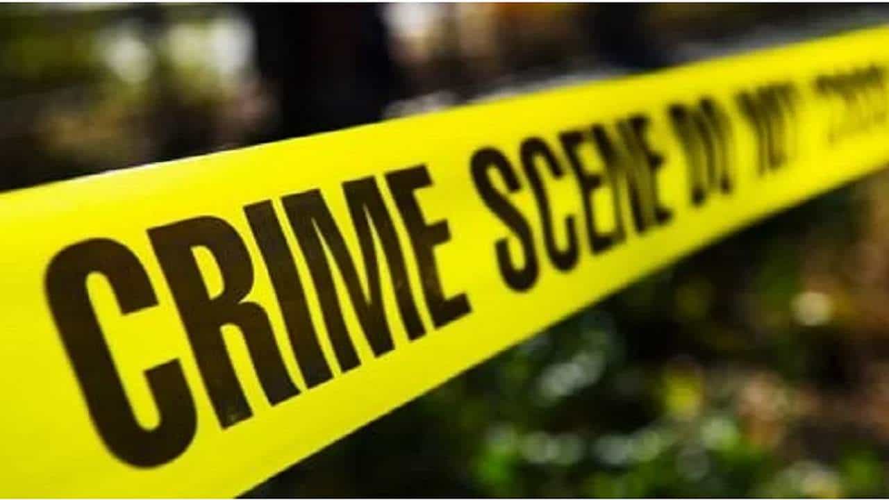 नाश्ता बनवायचा म्हणून आईने बापाकडे बाळ दिलं, बापाकडून चिमुरड्याचा गळा चिरुन निर्घृण खून