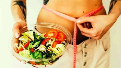 Weight Loss Tips : कुठल्याही प्रकारचे वर्कआउट न करता 5: 2 डाएट फॉर्मूला फाॅलो करा आणि झटपट वजन कमी करा!