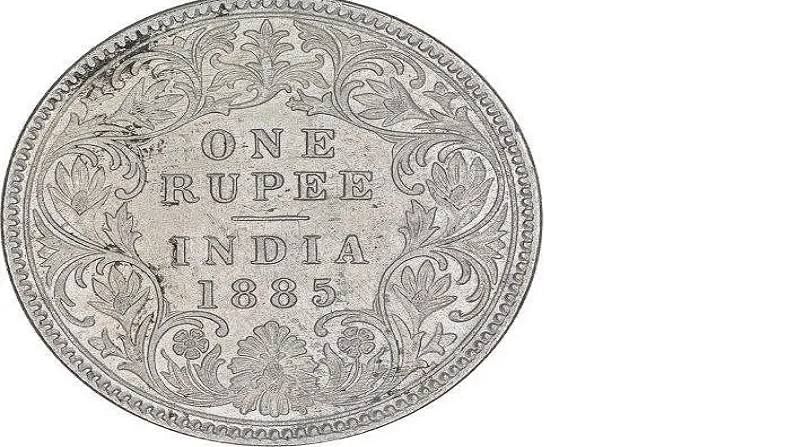एका इंग्रजी संकेतस्थळावर प्रसिद्ध झालेल्या वृत्तानुसार, अलीकडेच एका लिलावात एक रुपयाचे नाणे विकले गेले आणि त्याबदल्यात विक्रेत्याला 10 कोटी रुपये मिळाले. एका नाण्याची किंमत ऐकून सर्वांना आश्चर्य वाटले, पण प्रत्यक्षात तसे झाले आहे. भारतातील ब्रिटिश राजवटीत 1885 मध्ये इतके दुर्मीळ नाणे जारी केले गेले.