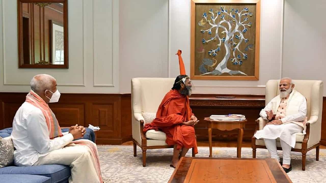 स्टॅच्यू ऑफ इक्वॅलिटीचा उद्घाटन समारोह, चिन्ना जियार स्वामींकडून पंतप्रधान मोदींना निमंत्रण