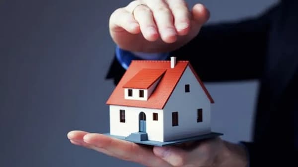 घर खरेदीची मोठी संधी, सणासुदीच्या काळात या 4 बँकांनी गृहकर्जाचे दर केले कमी, पटापट तपासा