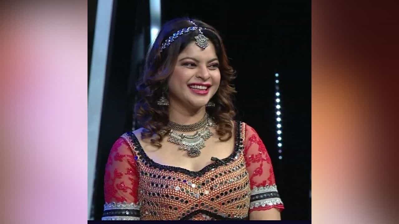 बहुचर्चित ‘बिग बॉस मराठी’च्या (Bigg Boss Marathi 3) तिसऱ्या पर्वाची मोठ्या प्रमाणात चर्चा होती. आता नुकतंच 19 सप्टेंबरला ‘बिग बॉस मराठी 3’चा ग्रँड प्रिमिअर पार पडला आहे.