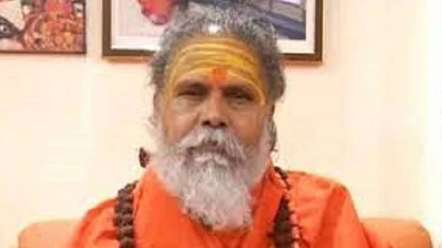 Narendra Giri Death | अखिल भारतीय आखाडा परिषदेचे अध्यक्ष नरेंद्र गिरी यांचा संशयास्पद मृत्यू, फासाला लटकलेल्या स्थितीत आढळला मृतदेह Narendra Giri Death | अखिल भारतीय आखाडा परिषदेचे अध्यक्ष नरेंद्र गिरी यांचा संशयास्पद मृत्यू, फासाला लटकलेल्या स्थितीत आढळला मृतदेह