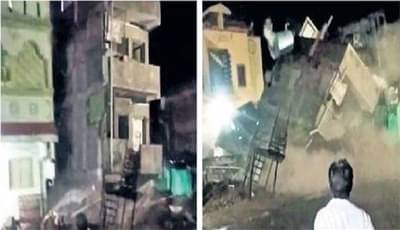 तीन मजली इमारत बघता बघता कोसळली; जळगावमधल्या पाचोऱ्यातली घटना, बघ्यांची तोबा गर्दी