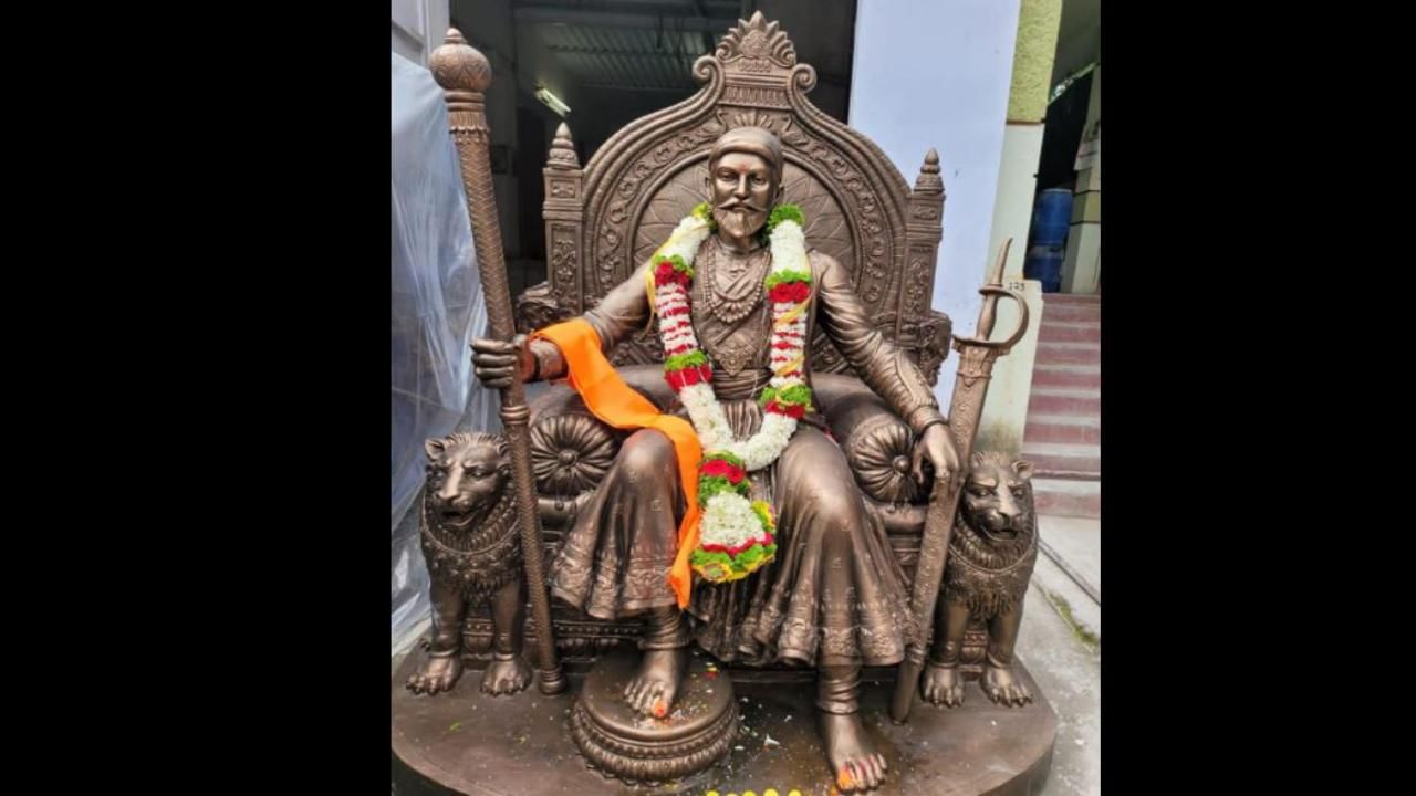 छत्रपती शिवाजी महाराजांचा पुतळा हरियाणाकडे रवाना, 26 सप्टेंबरला पानिपतमध्ये स्थापना छत्रपती शिवाजी महाराजांचा पुतळा हरियाणाकडे रवाना, 26 सप्टेंबरला पानिपतमध्ये स्थापना
