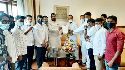 राज्यातील सैन्य भरती तात्काळ घ्या, सदाभाऊ खोत शिष्टमंडळासह अजित पवारांच्या भेटीला