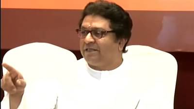 कार्यकर्ते म्हणाले आमचे सोडून सगळ्यांचे होर्डिंग्स लागतात, मग राज ठाकरेंचं उत्तर काय?