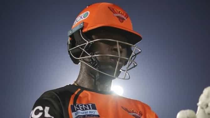 IPL 2021: सनरायजर्स हैद्राबादच्या अडचणीत वाढ, नव्याने सामिल धाकड खेळाडूची स्पर्धेतून माघार, पितृशोकामुळे मायदेशी परतणार