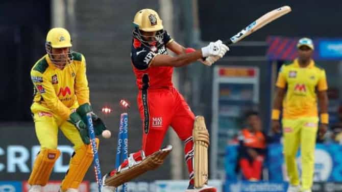 RCB vs CSK : छोट्या ग्राऊंडवर मोठी फटकेबाजी करण्यासाठी दोन्ही संघ सज्ज, धावांचा पाऊस पडणार?