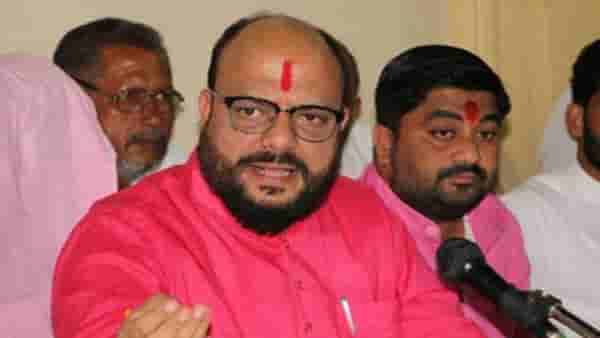 जळगावच्या बोदवडमधील भाजपच्या 11 नगरसेवकांचा शिवसेनेत प्रवेश, पण धक्का नेमका कुणाला?