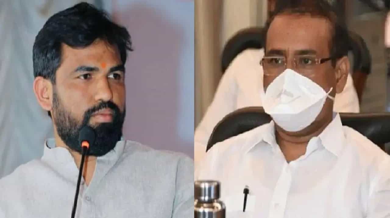 जमत नसेल तर खुर्च्या खाली करा, लगोलग विद्यार्थ्यांची नुकसान भरपाई द्या, आरोग्य विभागाच्या भोंगळ कारभाराने भाजप आक्रमक