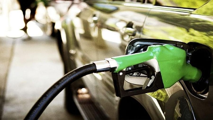 Petrol Diesel Price: पेट्रोलियम कंपन्यांकडून इंधनाचे दर जाहीर, जाणून घ्या पेट्रोल-डिझेलचा भाव