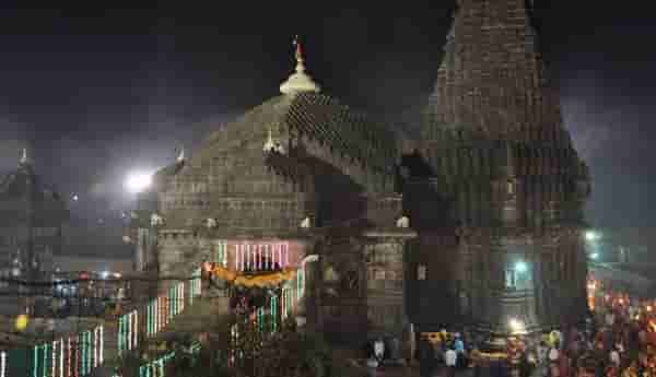कोरोना सेवेसाठी जागा वापरली म्हणून त्र्यंबकेश्वर देवस्थानने प्रशासनाकडे चक्क एक कोटी रुपये मागितले