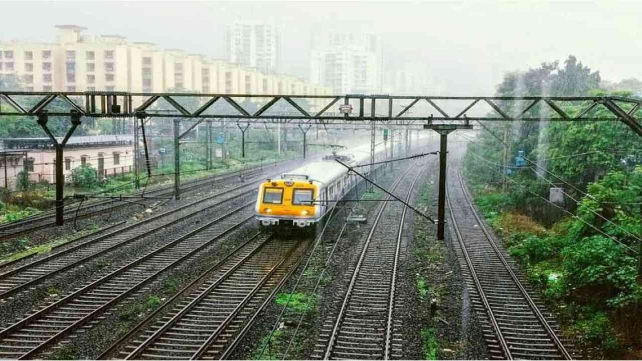 मध्य आणि हार्बर रेल्वेवर रविवारी मेगा ब्लॉक, प्रवास करत असाल तर या वेळा लक्षात ठेवा!