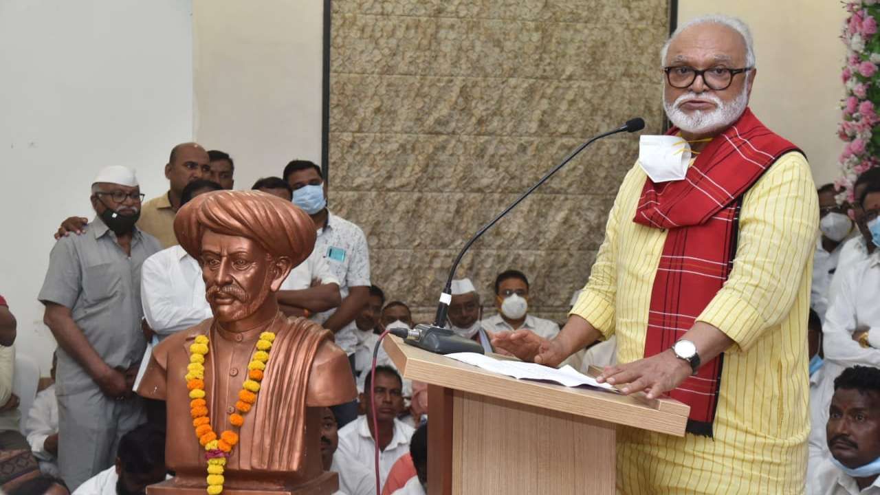ओबीसींची लढाई लढणाऱ्यांना त्रास दिला जातोय; पण घाबरून चालणार नाही: छगन भुजबळ ओबीसींची लढाई लढणाऱ्यांना त्रास दिला जातोय; पण घाबरून चालणार नाही: छगन भुजबळ