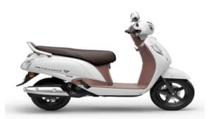 1 लीटर पेट्रोलमध्ये 45km रेंज, 80 हजारांची Suzuki Access 125 अवघ्या 17,820 रुपयात