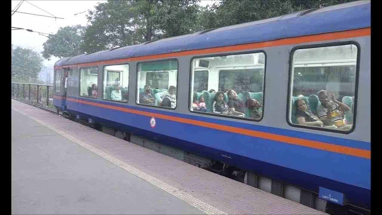 Railway: जनशताब्दी आता हिंगोलीपासून सुरु होणार, परभणीला वगळणार, थेट जालन्याचे स्टेशन Railway: जनशताब्दी आता हिंगोलीपासून सुरु होणार, परभणीला वगळणार, थेट जालन्याचे स्टेशन