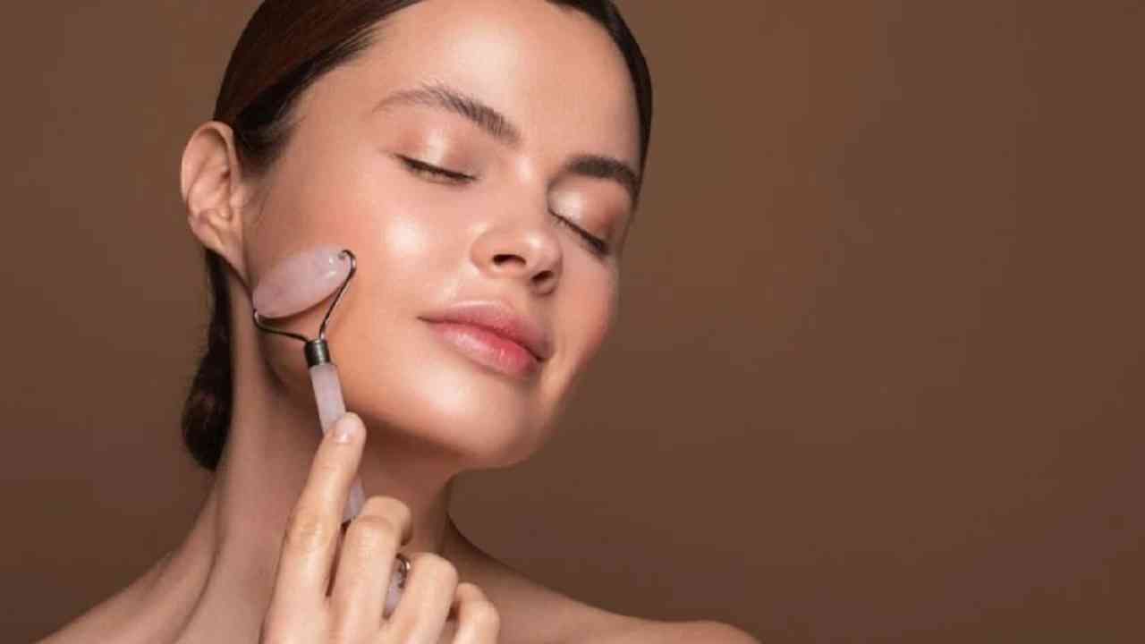 Skin care Tips: तजेलदार त्वचा मिळवण्यासाठी 'हे' घरगुती उपाय नक्की करा, वाचा!