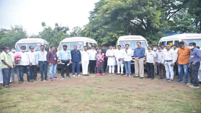 ग्रामीण भागातील रुग्णांची रुग्णवाहिकेवाचून यापुढे हेळसांड होणार नाही, धनंजय मुंडेंचा दावा