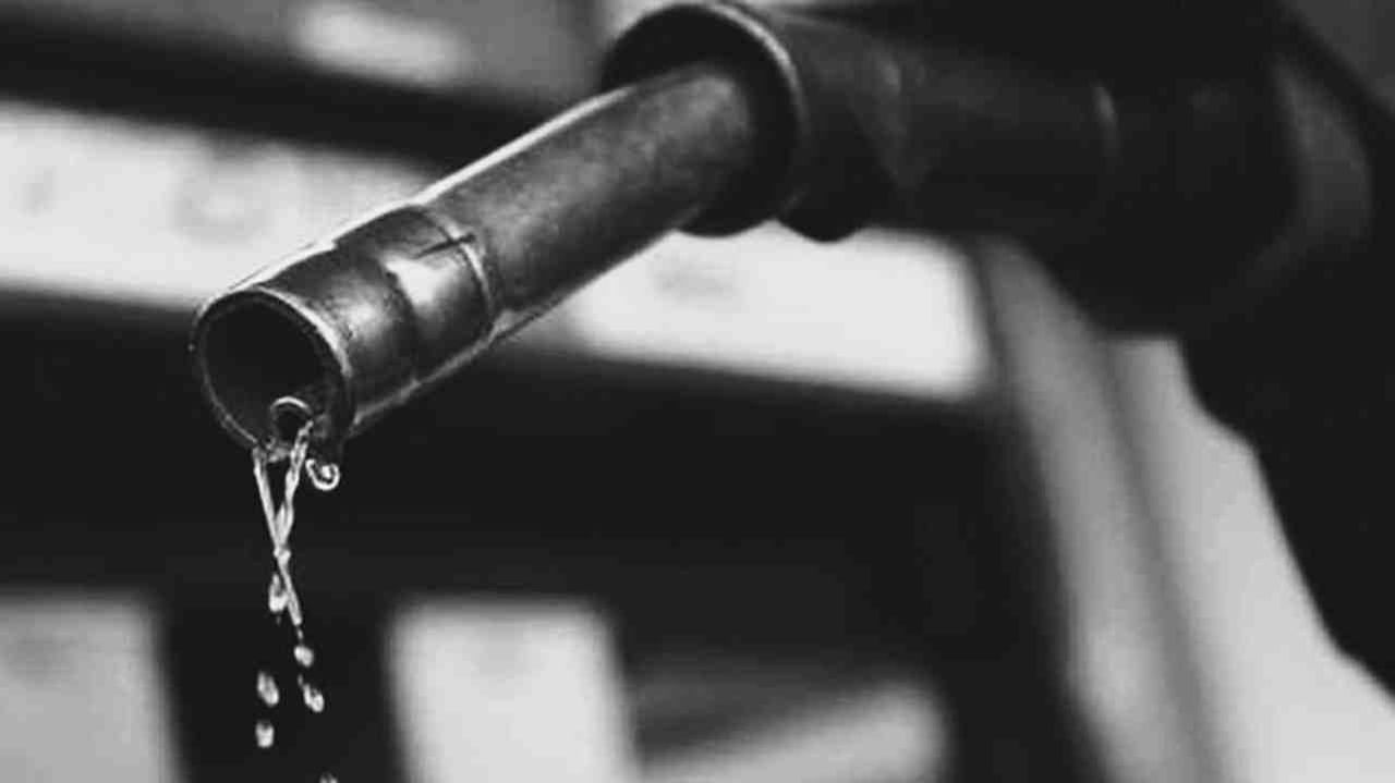 Petrol Diesel Price: पेट्रोल-डिझेल दरवाढीची मालिका सुरुच, नव्या उच्चांकाच्या दिशेने वाटचाल, जाणून घ्या आजचा दर