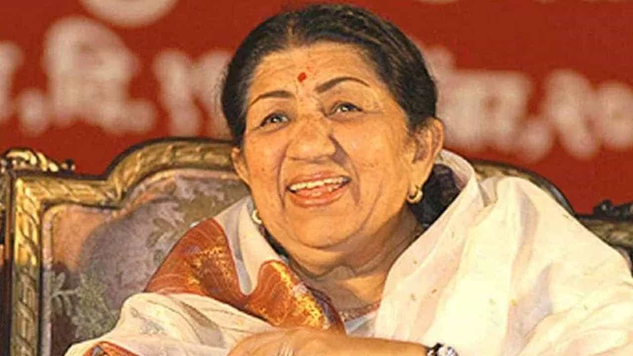 Happy Birthday Lata Mangeshkar | पंतप्रधान नरेंद्र मोदींनी लता मंगेशकरांना दिल्या वाढदिवसाच्या शुभेच्छा!, ट्वीट करत म्हणाले...