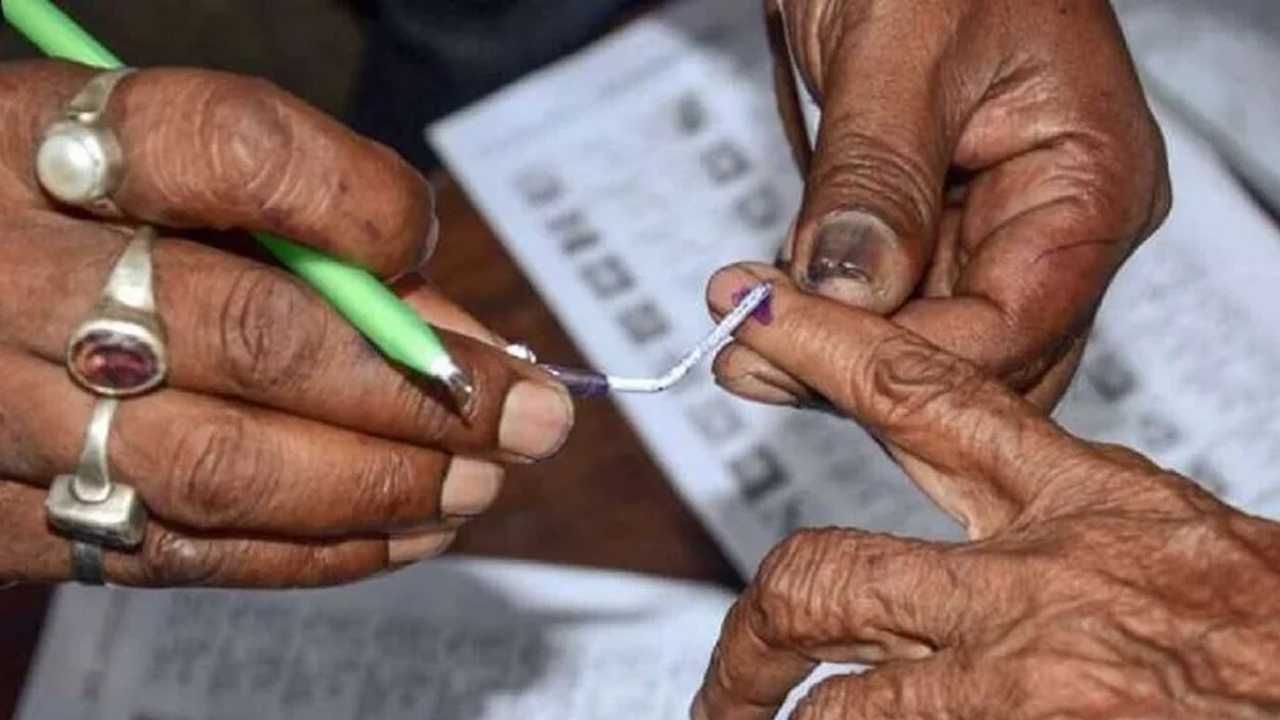 महाराष्ट्रातील देगलूरसह देशातील 30 विधानसभांसह तीन लोकसभा पोटनिवडणुकांचा कार्यक्रम जाहीर; 30 ऑक्टोबरला मतदान