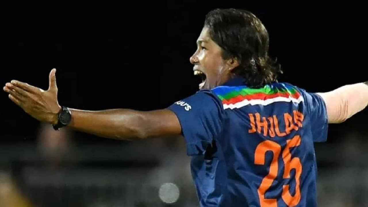 ICC Women ODI Rankings: मिताली राजची रँकिंग घसरली, गोलंदाज झुलन गोस्वामीला मात्र मोठा फायदा ICC Women ODI Rankings: मिताली राजची रँकिंग घसरली, गोलंदाज झुलन गोस्वामीला मात्र मोठा फायदा