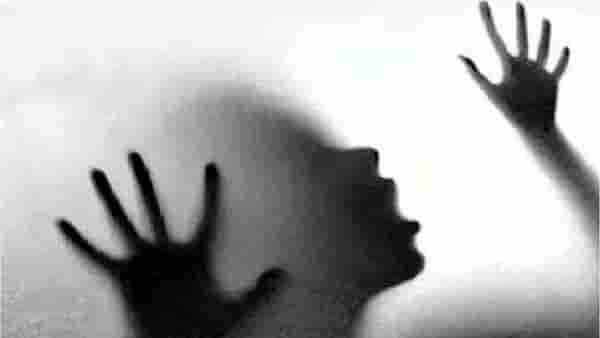 मॉडेलिंगसाठी घर सोडलं, मुंबईत भेटलेल्या तरुणाकडून लैंगिक शोषण, आरोपीच्या भाऊ-बापाकडूनही अत्याचार