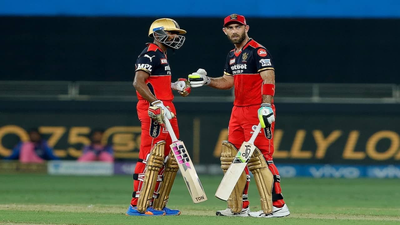 RR vs RCB Live Score, IPL 2021 : ग्लेन मॅक्सवेलचं धमाकेदार अर्धशतक, आरसीबीचा राजस्थानवर 7 विकेट्सनी विजय