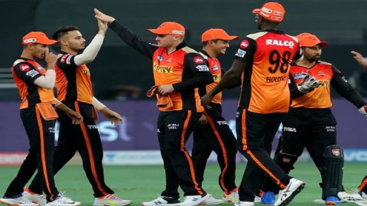 IPL 2021: आजच्या CSK vs SRH सामन्यात चेन्नईवर पराभवाचे सावट, 'हे' आहे कारण