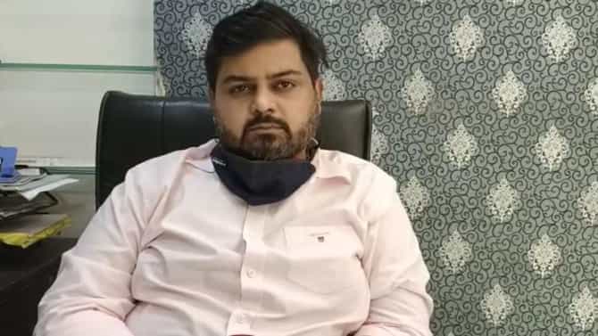 खड्ड्यात गेलेल्या पक्षाने आम्हाला खड्ड्यात घालण्याची भाषा करू नये; शिवसेनेचं मनसेला जोरदार प्रत्युत्तर