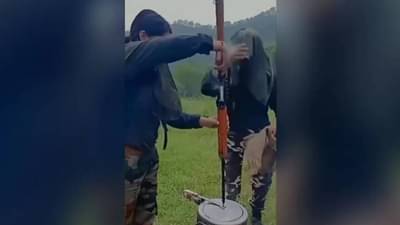 अन्नपदार्थ शिजवण्यासाठी कुकरची शिट्टी मिळेना, मग महिला सैनिकांनी थेट बंदुकच वापरली, पाहा नेमकं काय केलं ?