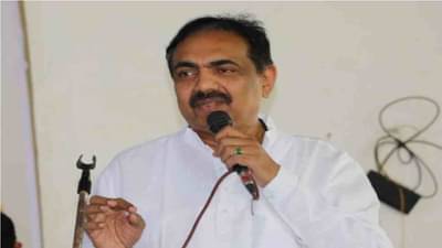 बुथ कमिट्या तयार करा, अडचण आलीच तर फोन करा, 2024 च्या निवडणुकीसाठी जयंत पाटलांनी कंबर कसली