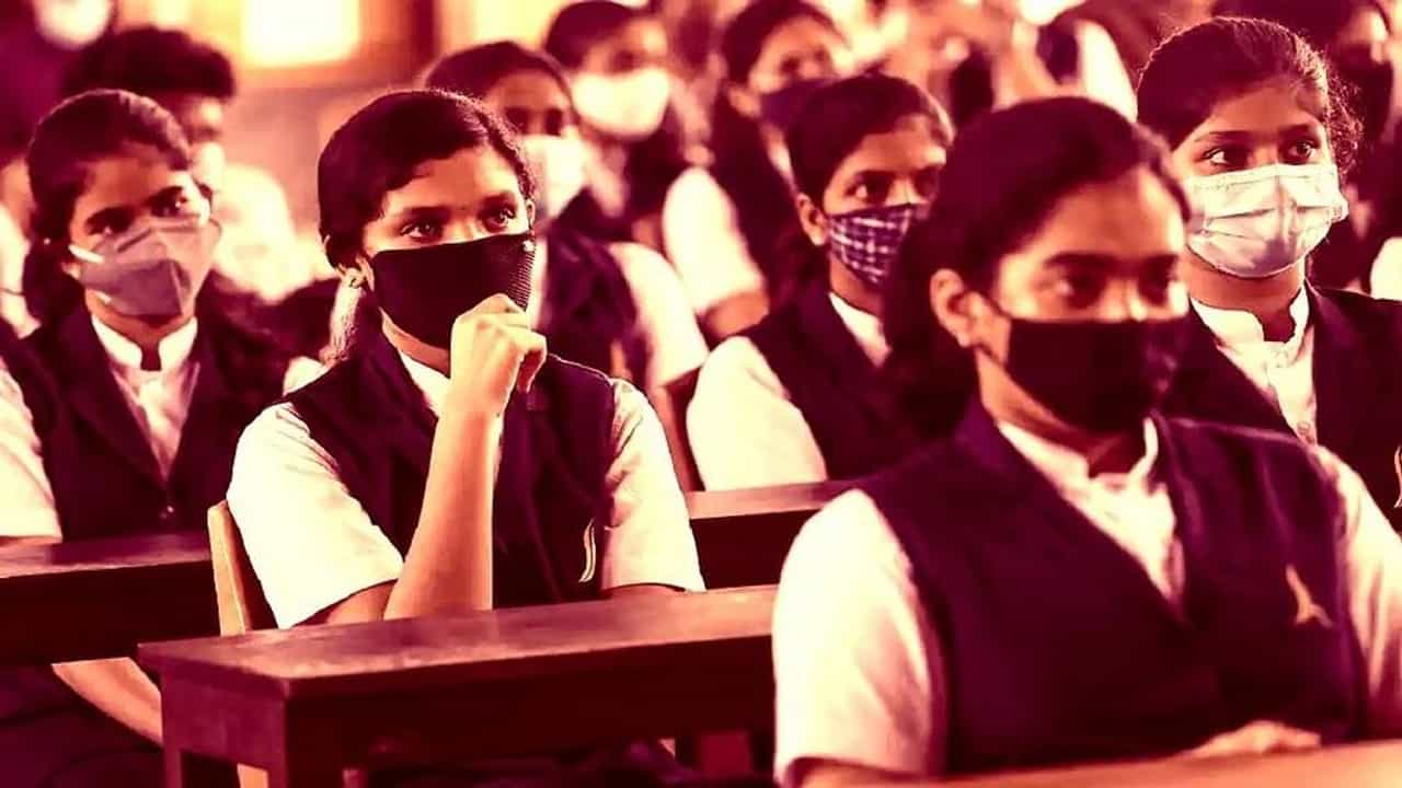 ...तर आता रेल्वे त्यांच्या 94 शाळा बंद करणार, जाणून घ्या योजना काय?