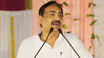 आपल्याकडे 54 आमदार आहेत म्हणजे आभाळाला हात लागले नाही, अधिक करेक्टपणे पक्ष चालवण्याची गरज; जयंत पाटलांचे कार्यकर्त्यांना डोस