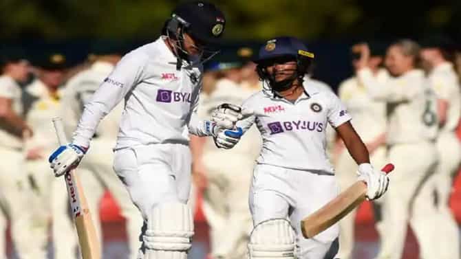 IND Women vs AUS Women : ऑस्ट्रेलिया विरुद्ध कसोटीत पूनम राऊतच्या एका कृतीने जिंकली साऱ्यांची मनं, पाहा नेमकं काय घडलं?