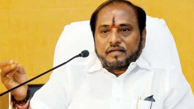 कोण कुणाला संपवतंय? कोण कुणाच्याविरोधात आरोप करतंय? शिवसेनेतल्या भूकंप केंद्राचे सगळे धागेदोरे समजून घ्या