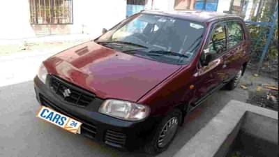 डाऊन पेमेंट न करता घरी आणू शकता सव्वा लाखाची कार; सहा महिन्यांची गॅरंटीही मिळणार