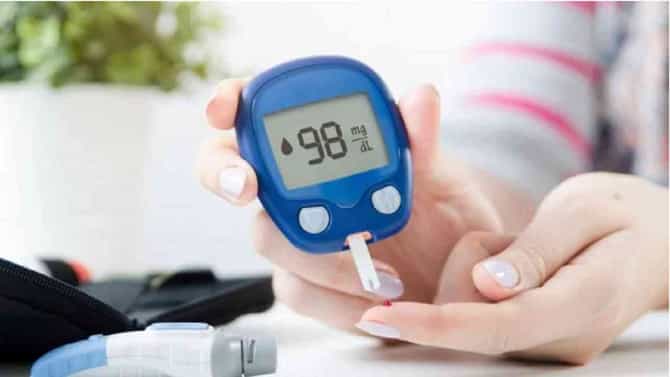 Diabetes Prevention : मधुमेही रुग्णांच्या आहारात या फळाचा समावेश करा, साखर नियंत्रणात राहील!