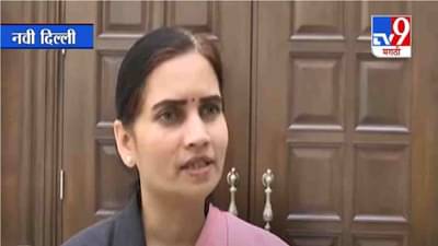 गडकरी साहेब आम्ही नशिबवान, तुमची वाट पहात असतो, मंत्री भारती पवारांच्या भाषणानं नाशिककरांच्या अपेक्षा वाढल्या