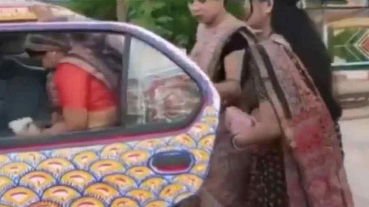 VIDEO: लाँग ड्राईव्हवर निघाल्या 3 मैत्रिणी, व्हिडीओ पाहिल्यानंतर तुम्ही म्हणाल, याच्यासारखा जुगाड पाहिला नाही!