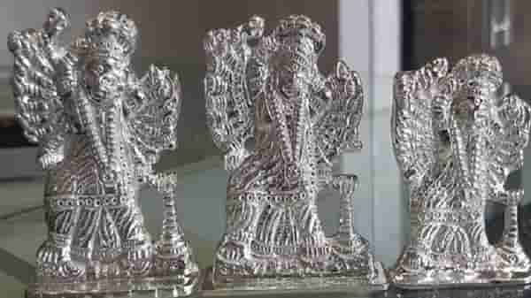 दसऱ्याचे सोने लुटण्यासाठी नाशिक सराफा सज्ज; शुद्ध चांदीच्या सुबक मूर्ती फक्त 30 ग्रॅमपासून