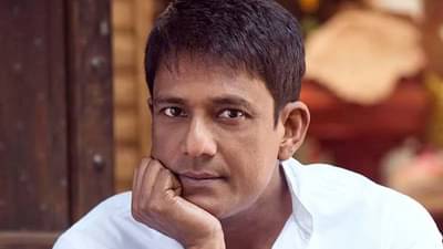 Happy Birthday Adil Hussain | वयाच्या 7व्या वर्षी अभिनयाची सुरुवात, स्टँडअप कॉमेडीयन ते अभिनेता असा प्रवास करणारे आदिल हुसैन!