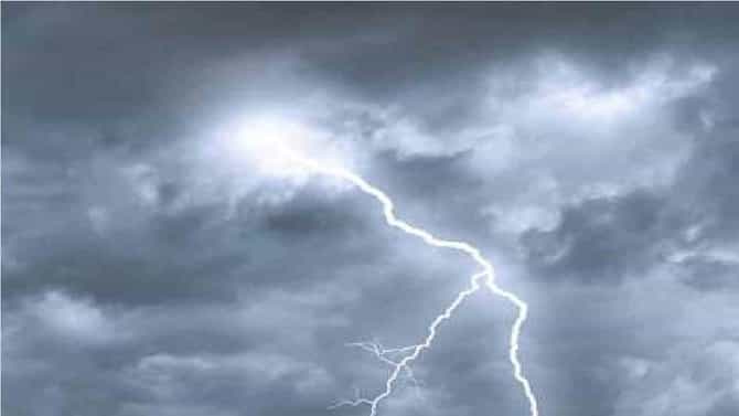 Weather Alert: ढगांच्या गडगडाटाने मराठवाड्याला धसकी, अधून-मधून पावसाचे फटके सुरुच, पुढील चार दिवस खबरदारीचा इशारा