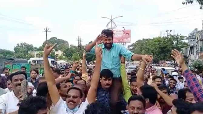 Amravati DCC Bank election : बच्चू कडू जिंकले, पण पॅनलचं काय? यशोमती ठाकूरांच्या पॅनलला कडवं आव्हान