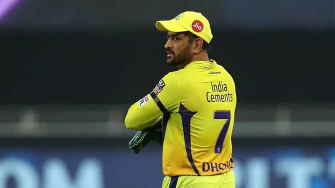 IPL 2021 : बर्थडे बॉय ऋषभ पंतसमोर ‘Dhoni Review System’ फेल, स्टम्पची संधीदेखील गमावली