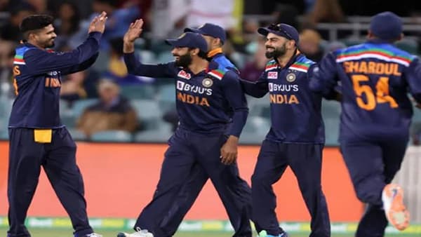उत्तम T20 क्रिकेटर व्हायचंय?, कोहली किंवा गेलला नाही तर या खेळाडूला फॉलो करा, माजी इंग्लंड कर्णधाराचा युवांना सल्ला