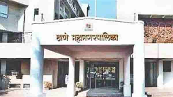 आधी बोट कापलं, आता गळा कापू, ठाण्यात फेरीवाल्याची अतिक्रमणविरोधी कर्मचाऱ्याला धमकी