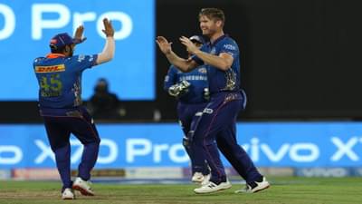 RR vs MI Live Score, IPL 2021 : मुंबईचा दमदार विजय, 8 गडी राखून राजस्थानला लोळवलं!
